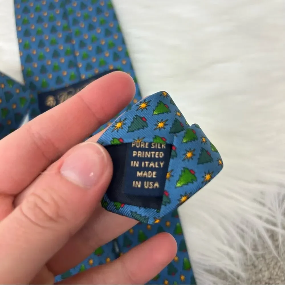 Brooks Brothers Men’s Silk Christmas Tree Print Tie